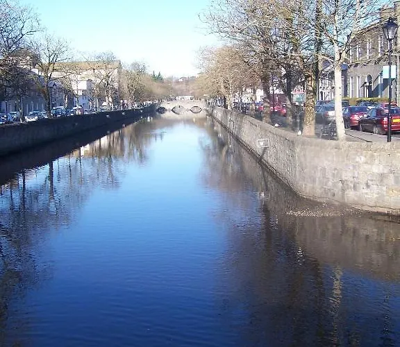 Elephant 3* Westport